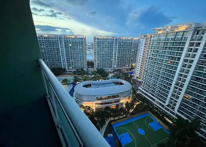Azure Urban A12 Wavepool Near Mall Airport Apartamento Manila