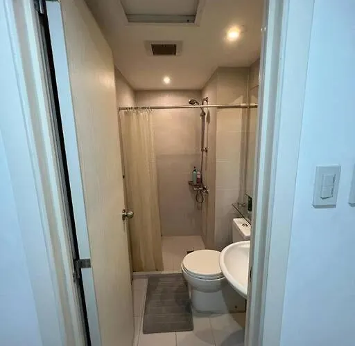 Azure Urban A12 Wavepool Near Mall Airport Apartamento *